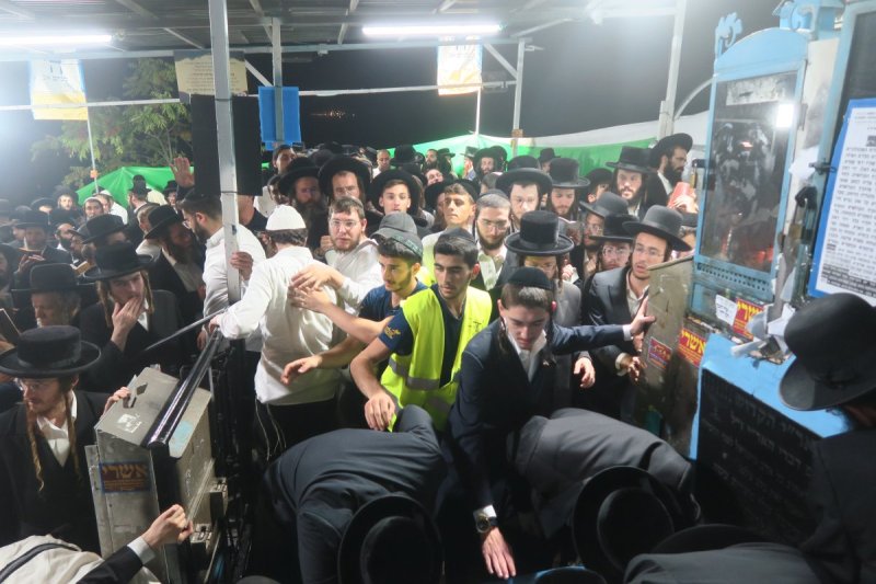 מ. אדלר