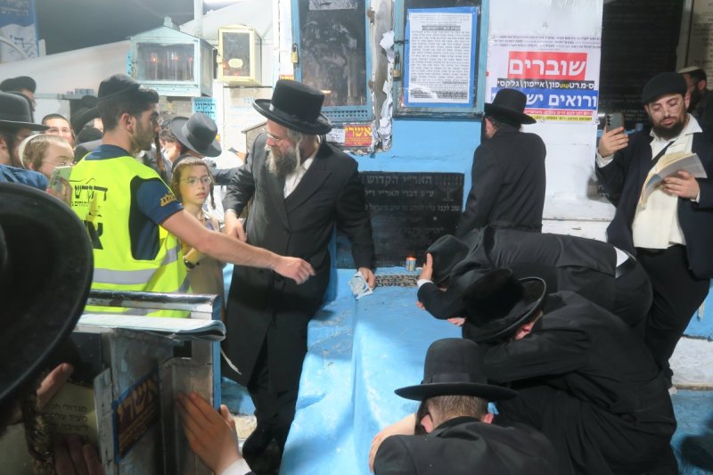 מ. אדלר