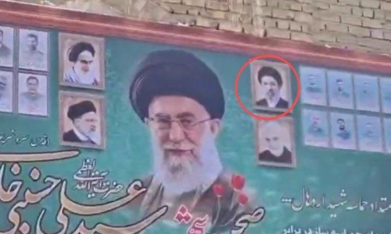 תעלומה בטהרן: מוג&rsquo;תבא ח&rsquo;אמנאי הונצח על "קיר המחוסלים"