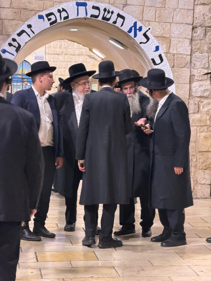 באדיבות המצלם