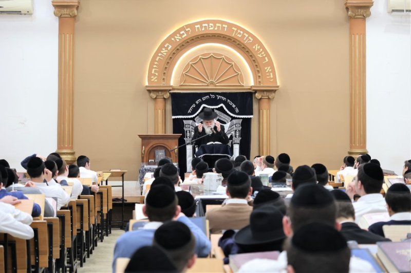 באדיבות המצלם