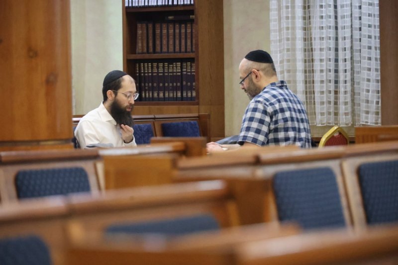  מרדכי לובעצקי