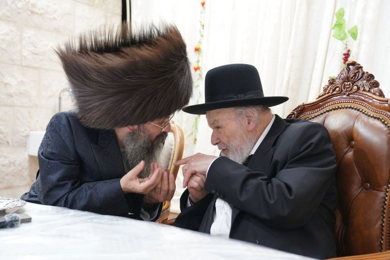 באדיבות המצלם
