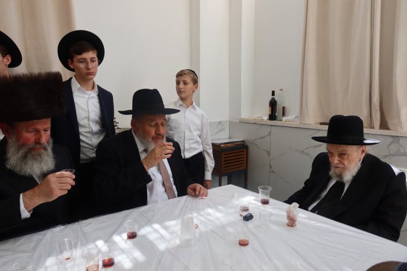 באדיבות המצלם