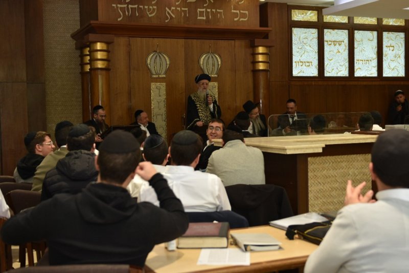 באדיבות המצלם