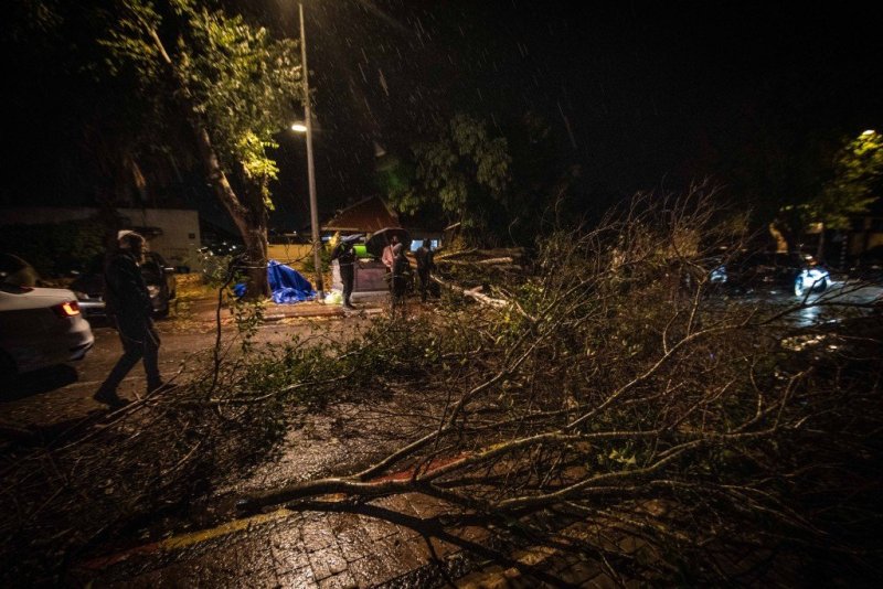 ארי קופרשטוק