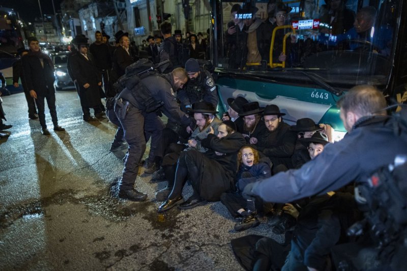 חיים גולדברג, פלאש 90