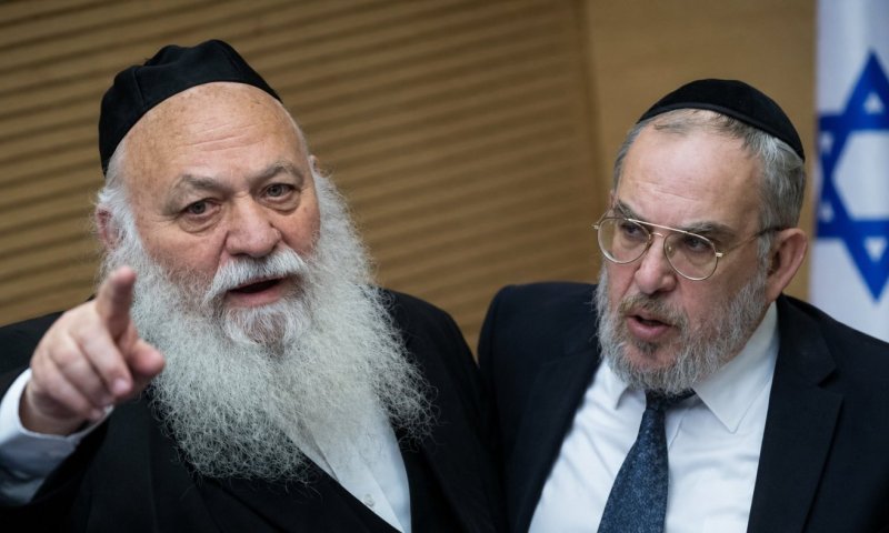 דגל התורה מיישרת קו עם אגודה ומקשיחה עמדות: פטור מגיוס - ללא סנקציות