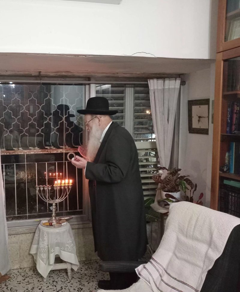 באדיבות המצלם