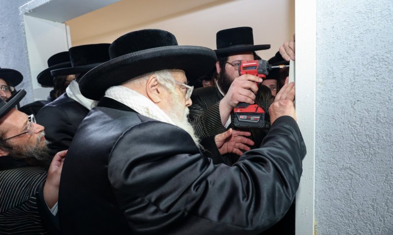 הרבי מתולדות אהרן חנך את החיידר של החסידות בטבריה