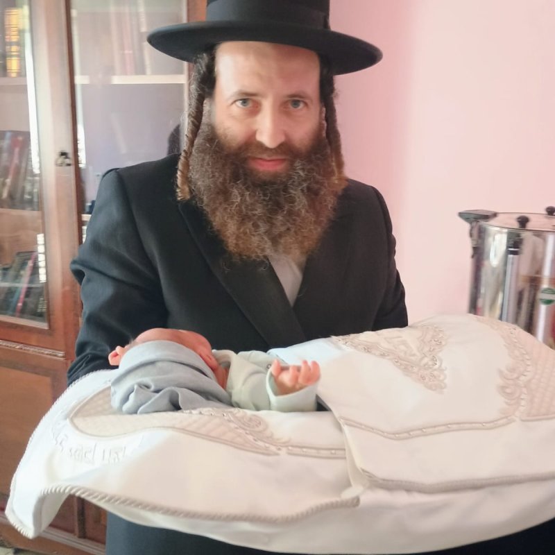 באדיבות המצלם