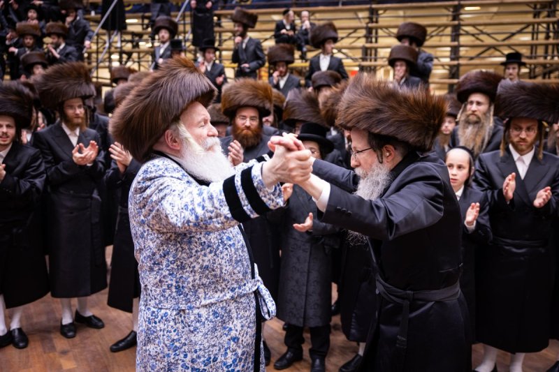 באדיבות המצלם