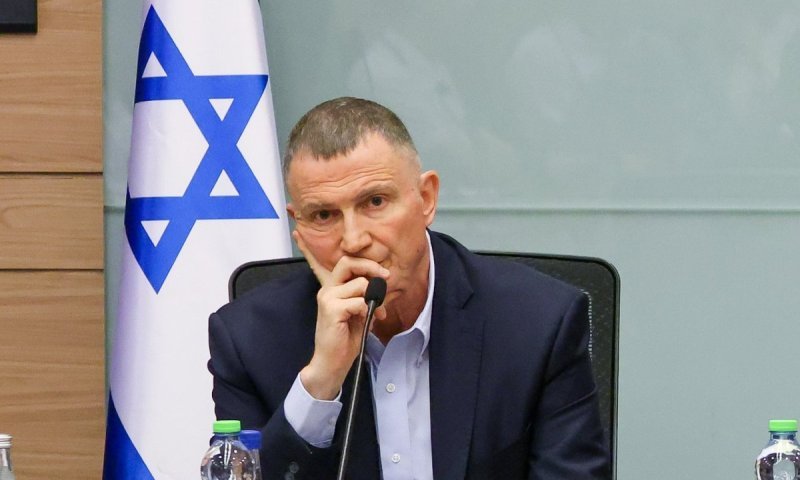 יעקב אשר תוקף את אדלשטיין: &ldquo;איש בעולם התורה לא יתגעגע להצעה שלו&rdquo;