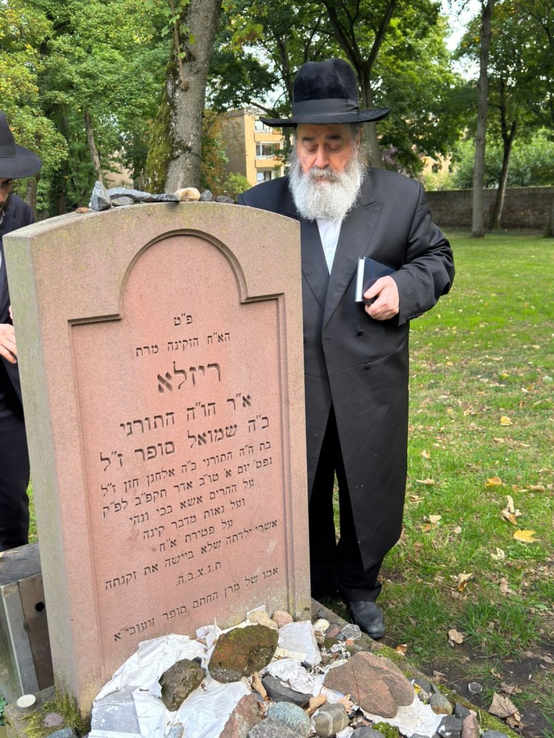 באדיבות המצלם