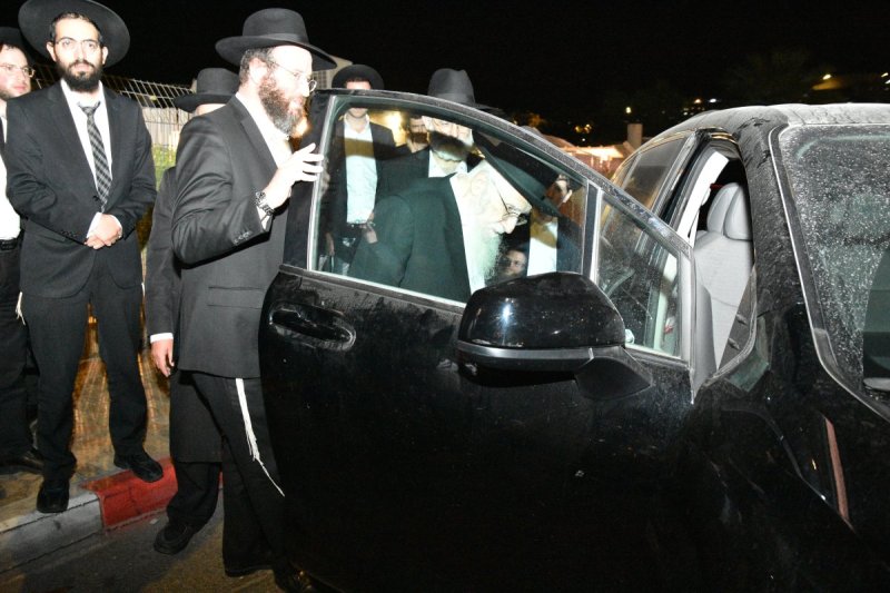 באדיבות המצלם