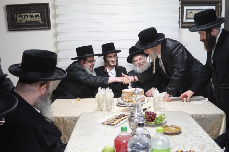 באדיבות המצלם