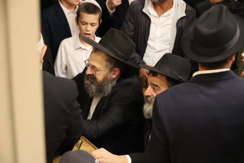 מרדכי לובעצקי