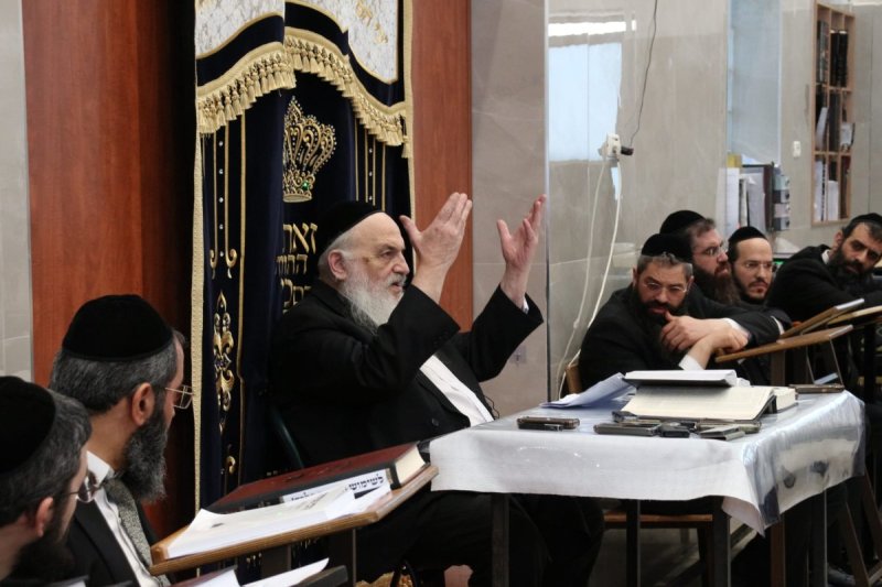 באדיבות המצלם