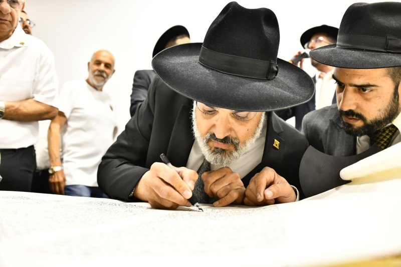 שוקי לרר