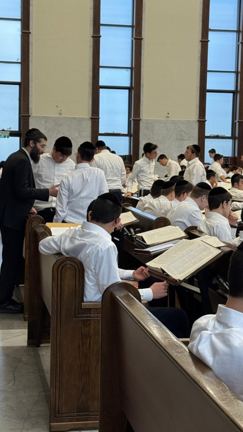 באדיבות המצלם