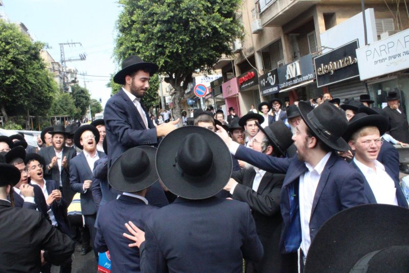 באדיבות המצלם