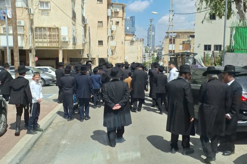 באדיבות המצלם