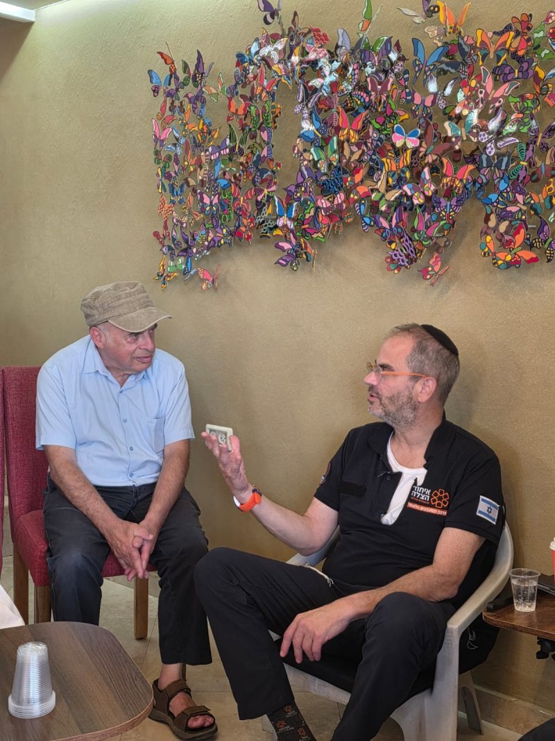 באדיבות המצלם