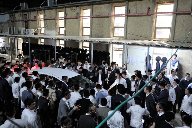 באדיבות המצלם