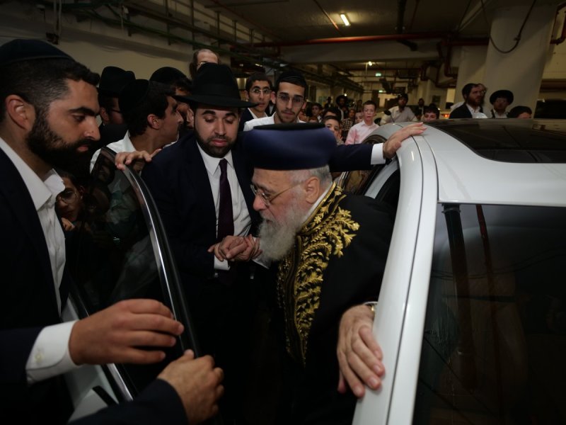 באדיבות המצלם