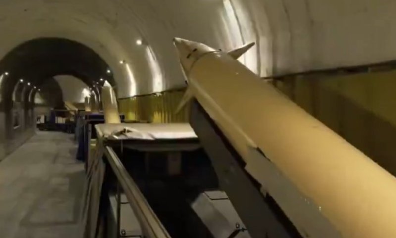 כחצי ממלאי הטילים הבליסטים והמשגרים באיראן עדיין שלמים