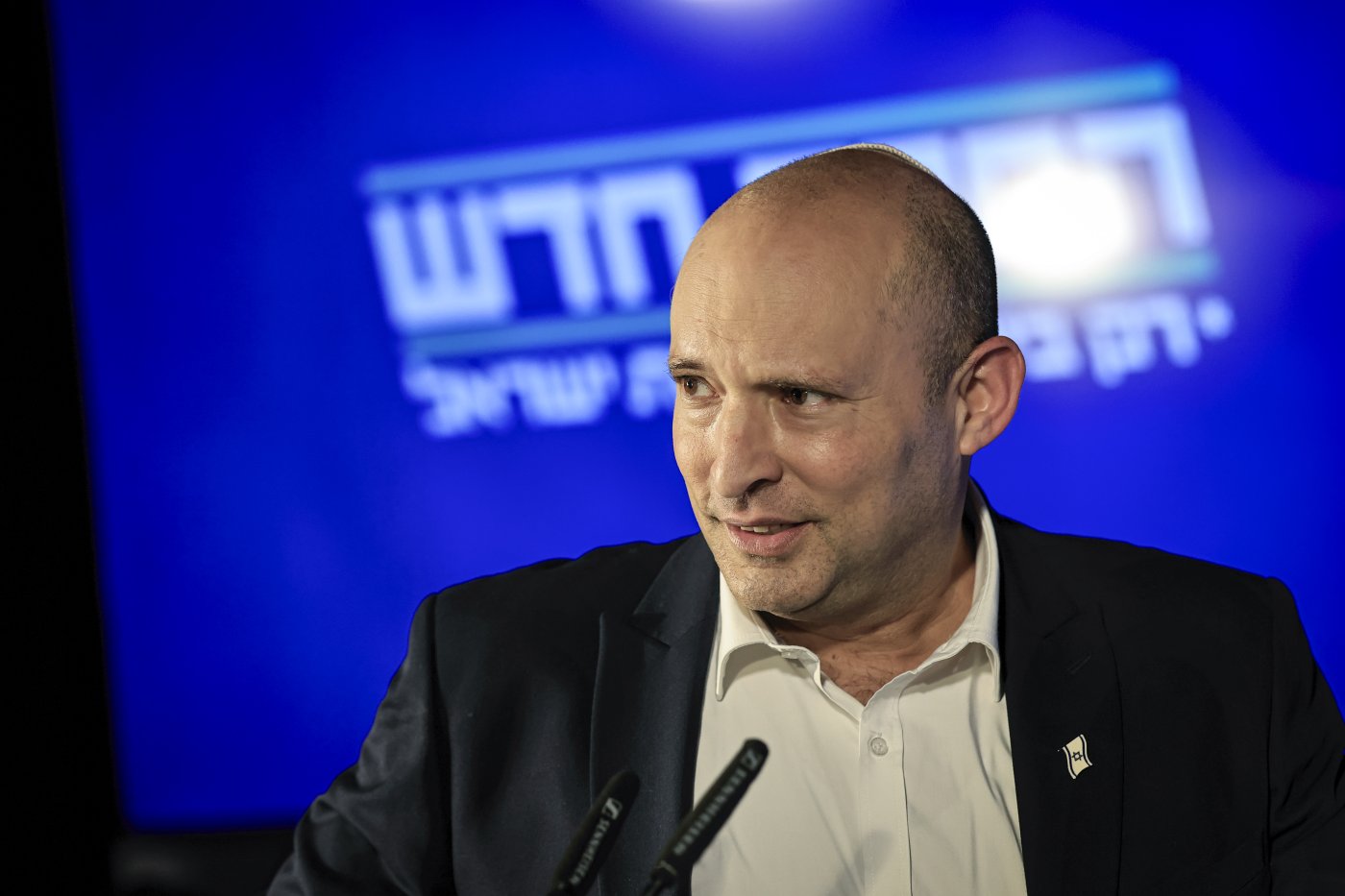 צפריר אביוב, פלאש 90
