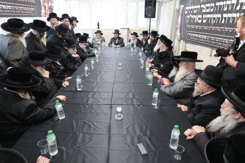 שמואל דריי ומ.א נוימן