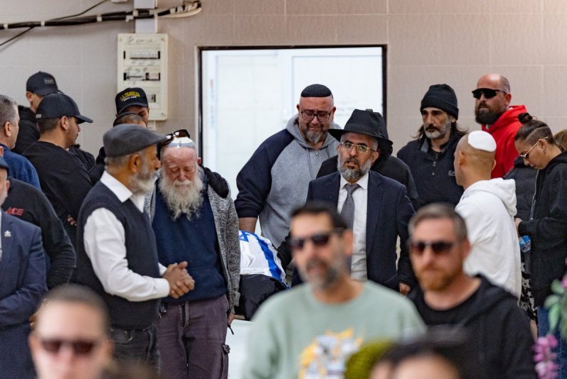 יונתן זינדל, פלאש 90