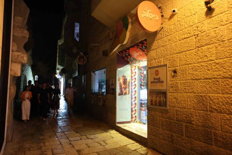 מרדכי לובעצקי (פריז צרפת)