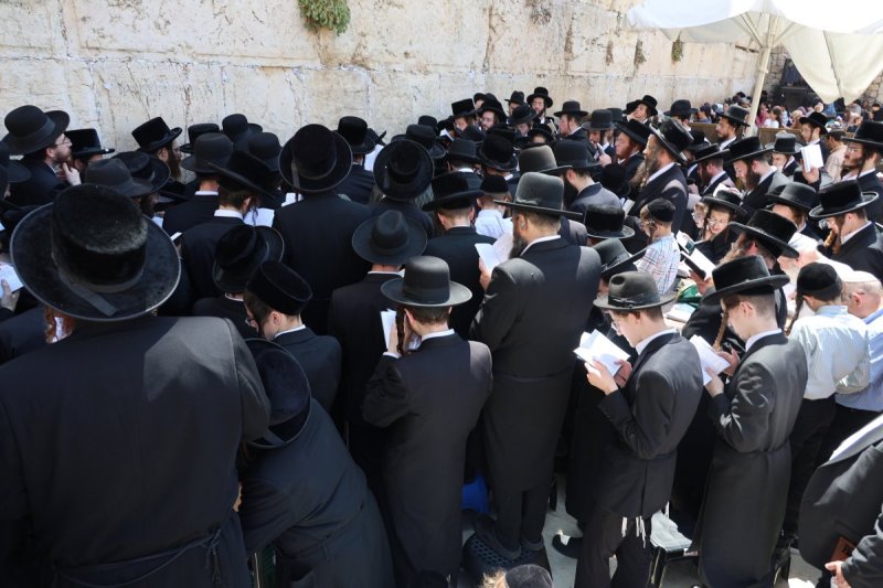 מרדכי לובעצקי