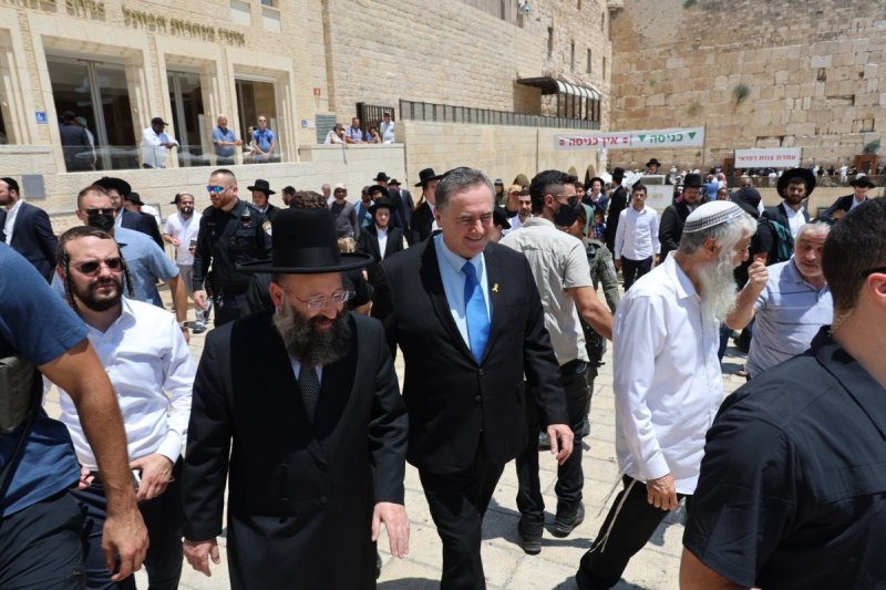 מרדכי לובעצקי