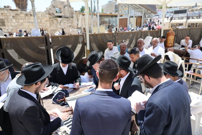 מרדכי לובעצקי