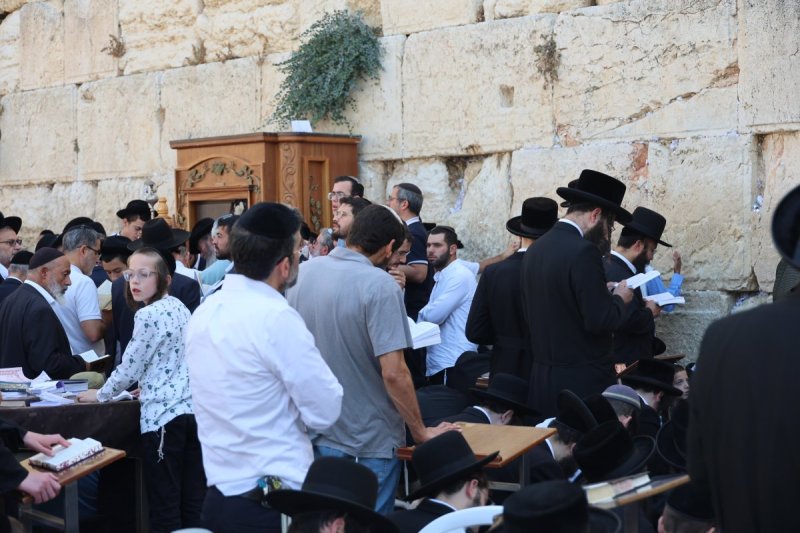 מרדכי לובעצקי