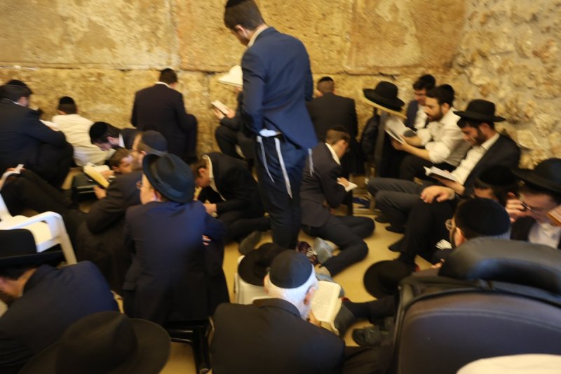 מרדכי לובעצקי