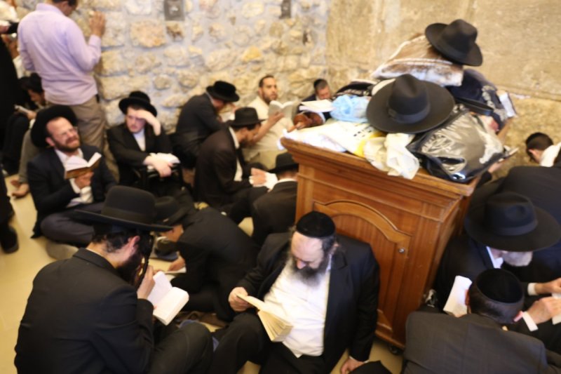 מרדכי לובעצקי