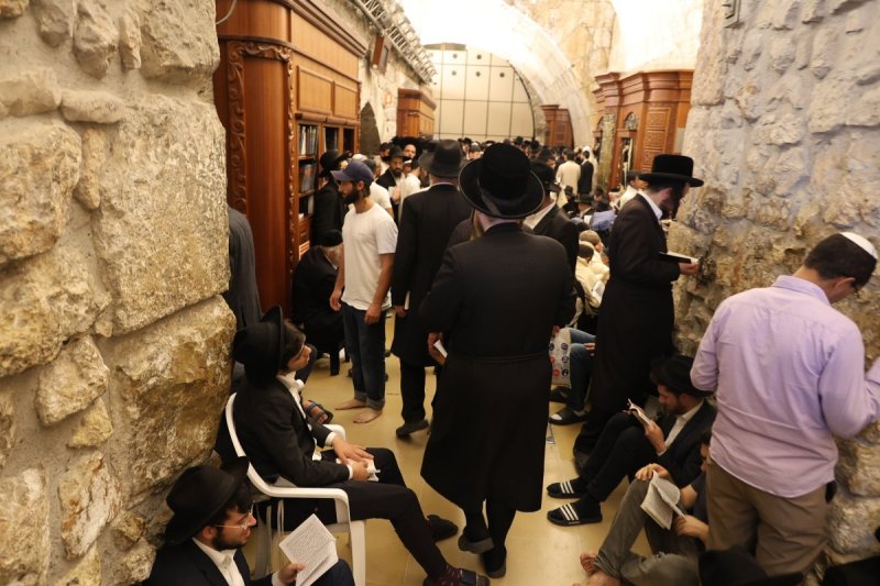 מרדכי לובעצקי