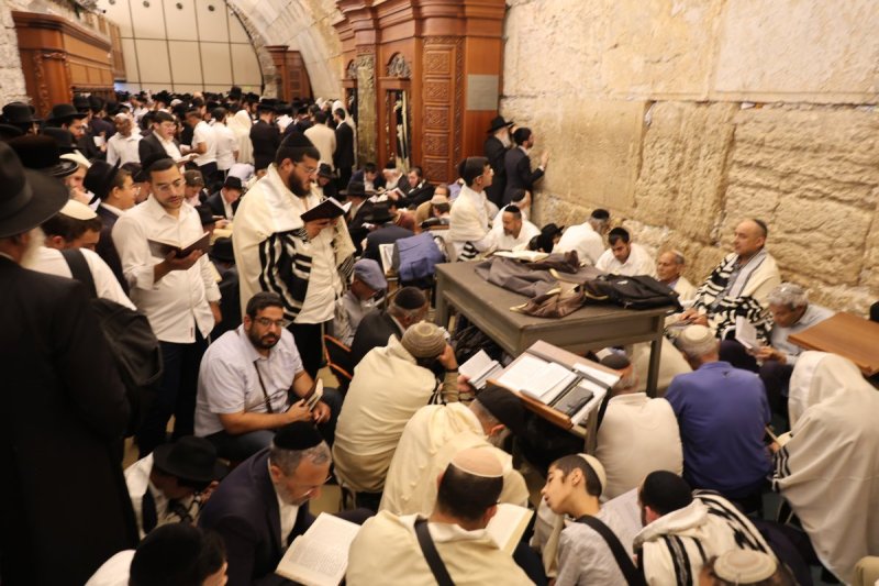 מרדכי לובעצקי