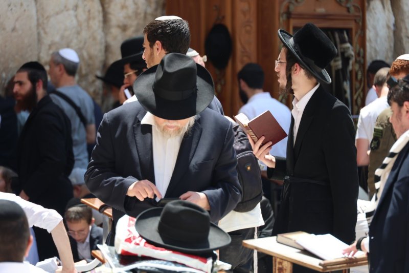 מרדכי לובעצקי