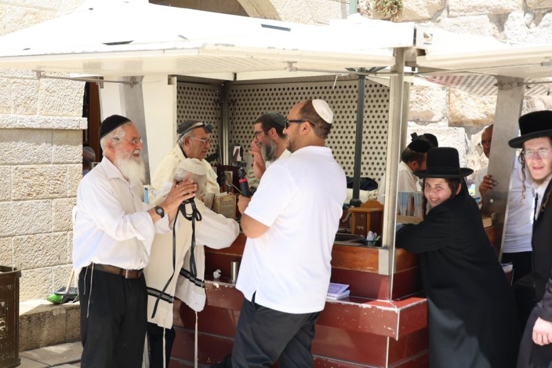 מרדכי לובעצקי