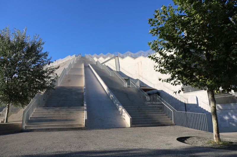 מרדכי לובעצקי