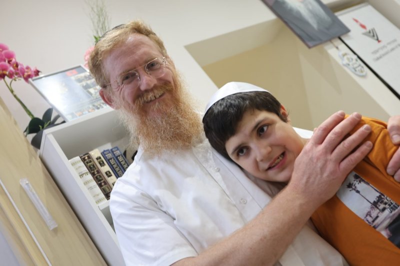 מרדכי לובעצקי