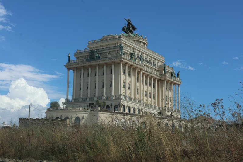 מרדכי לובעצקי