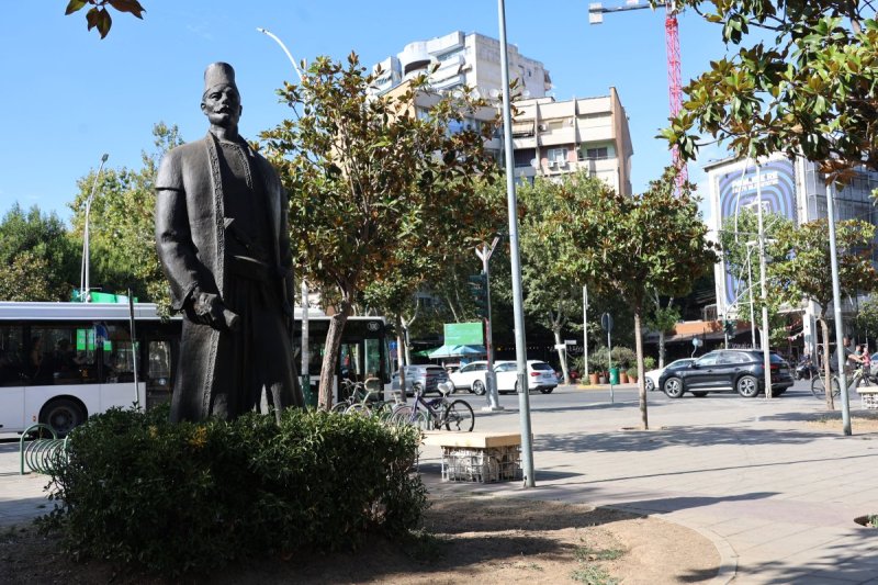 מרדכי לובעצקי