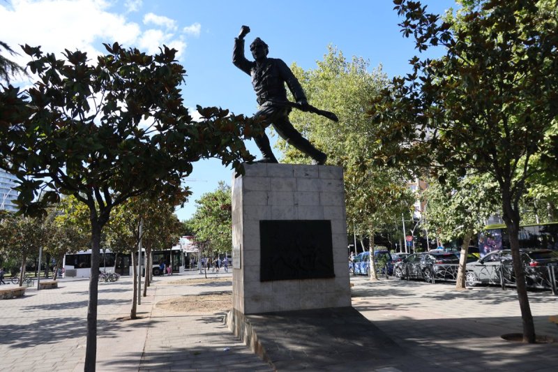 מרדכי לובעצקי