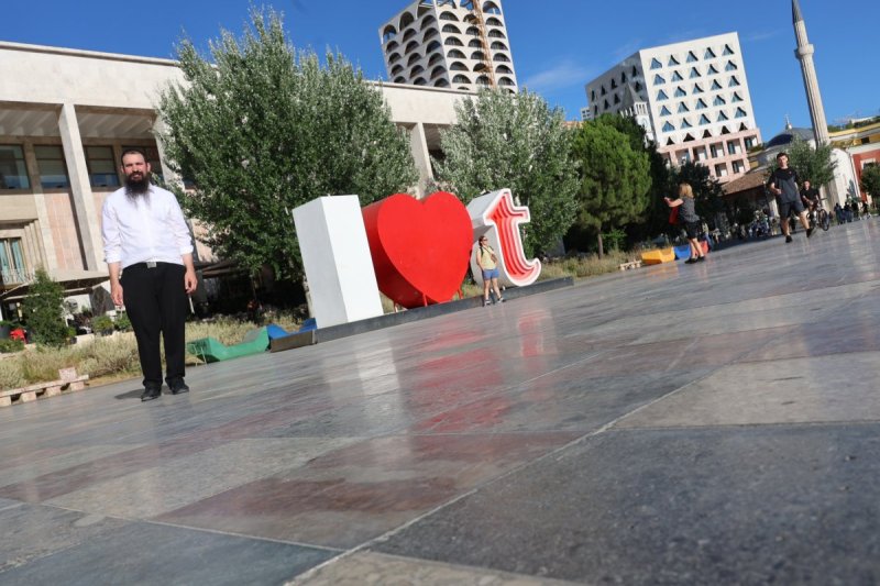 מרדכי לובעצקי